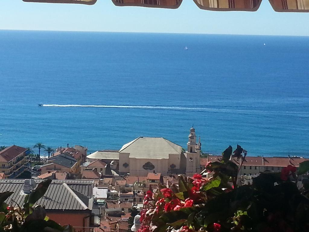 Pietra Preziosa Bed & Breakfast Pietra Ligure Exteriör bild