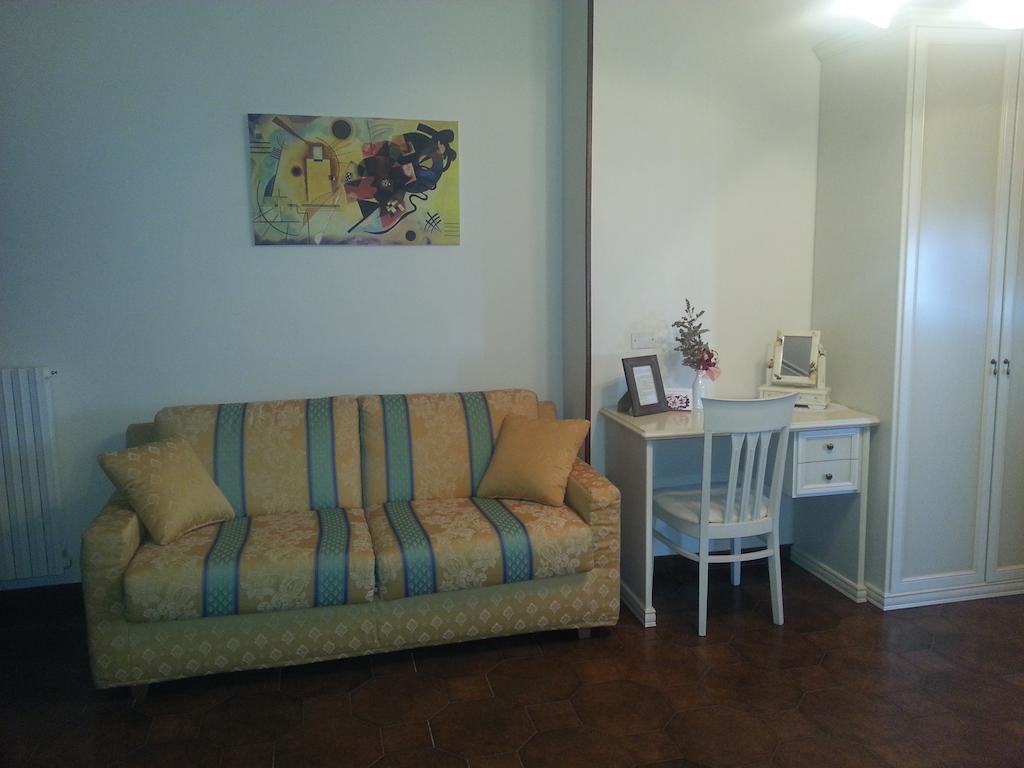 Pietra Preziosa Bed & Breakfast Pietra Ligure Exteriör bild